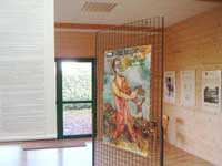 L'exposition sur Korczak installée dans le salon de l'école
